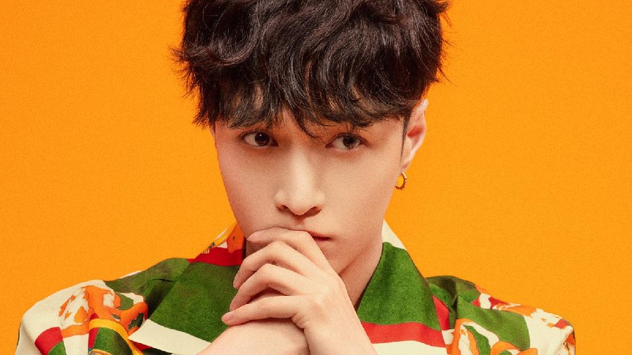 Lay EXO