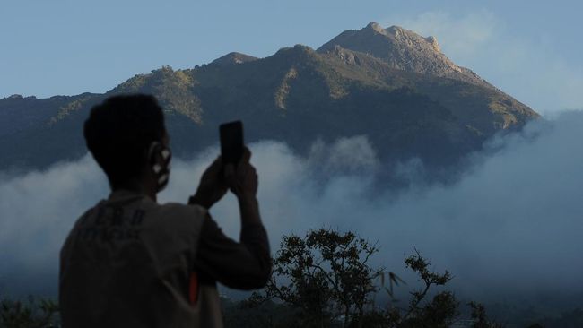 BPPTKG Ungkap Fenomena Gunung Merapi Menggembung 7 Cm