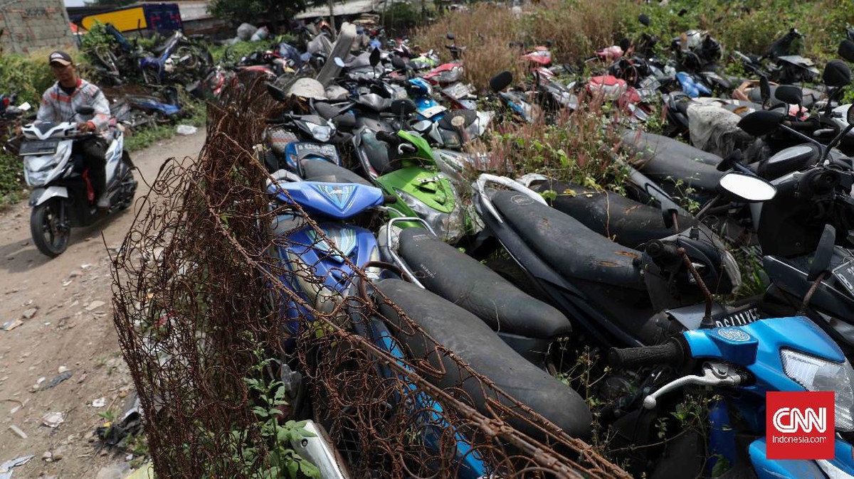 FOTO: Kuburan Sepeda Motor di Bekasi