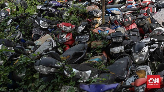 Kodam Brawijaya menyatakan barang bukti penggelapan ratusan kendaraan hasil curian dibawa ke Jakarta untuk diselidiki Polda Metro Jaya.