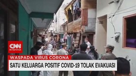 VIDEO: Satu Keluarga Positif Covid-19 Tolak Evakuasi
