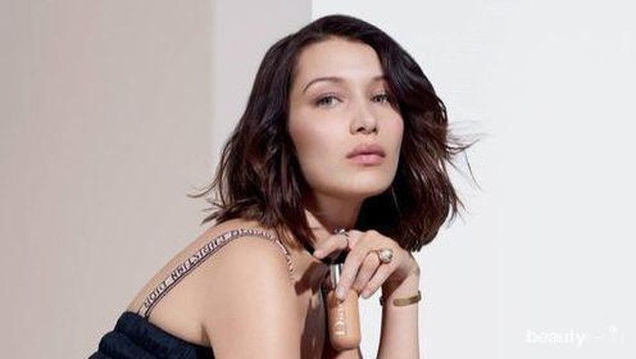 Tutorial Membuat Alis Jadul 90-an ala Bella Hadid, Gampang Banget Ternyata!