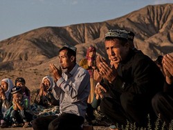 Derita Bangsa Uighur di China, Bakal Ditangkap Jika Ketahuan Puasa