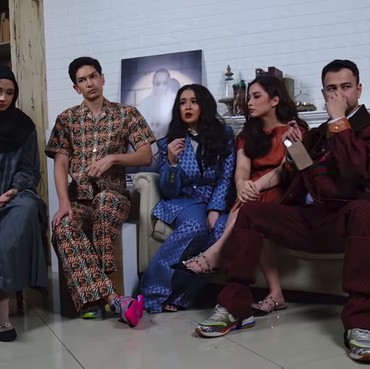 Reuni 'Bukan Bintang Biasa', Ekspresi Laudya Cynthia Bella Jadi Sorotan