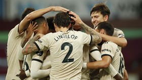 Manchester United Ciptakan Sejarah Menang Besar