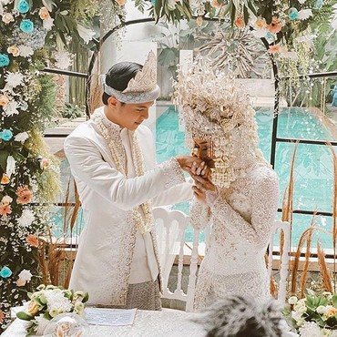Sah! Dinda Hauw dan Rey Mbayang Menikah Hari Ini