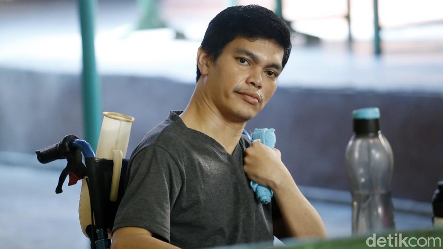 El Ibnu, vokalis Elkasih