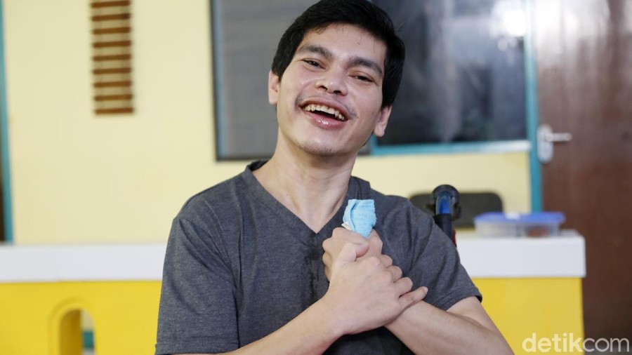 El Ibnu, vokalis Elkasih