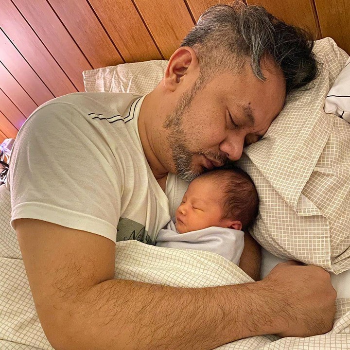 Sehat selalu dan makin bahagia ya, baby Numa dan yanda Indra Brasco sekeluarga. (Foto: Instagram @monaratuliu)