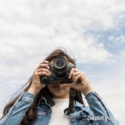 Mau Terlihat Kurus Saat Foto? Trik Ini Bisa Kamu Coba!