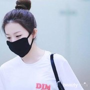 Selama Pandemi Pakai Masker Tiap Hari? Cegah Masalah Wajah dengan Cara Ini