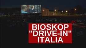 VIDEO: Warga Antusias Nonton Bioskop Drive-In di Italia
