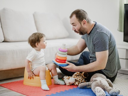 7 Tips Melatih Si Kecil Toilet Training