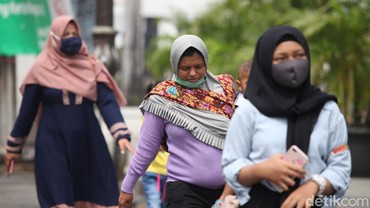 Waspada, Bahaya Mengintai Sering Pakai Masker di Dagu