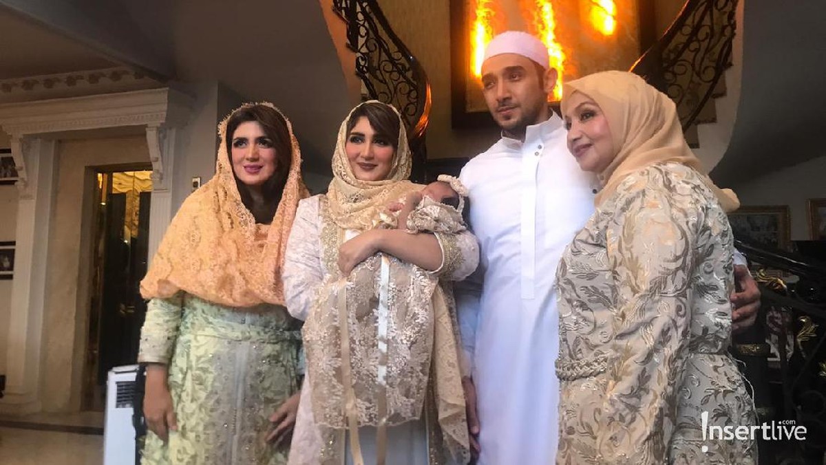 5 Momen Aqiqah Anak Tania Nadira dan Abdullah Alwi