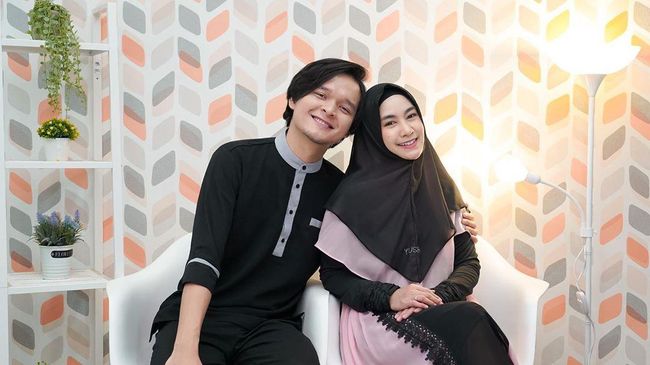 7 Potret Romantis Anisa Rahma dan Suami yang Taaruf Sebelum Menikah