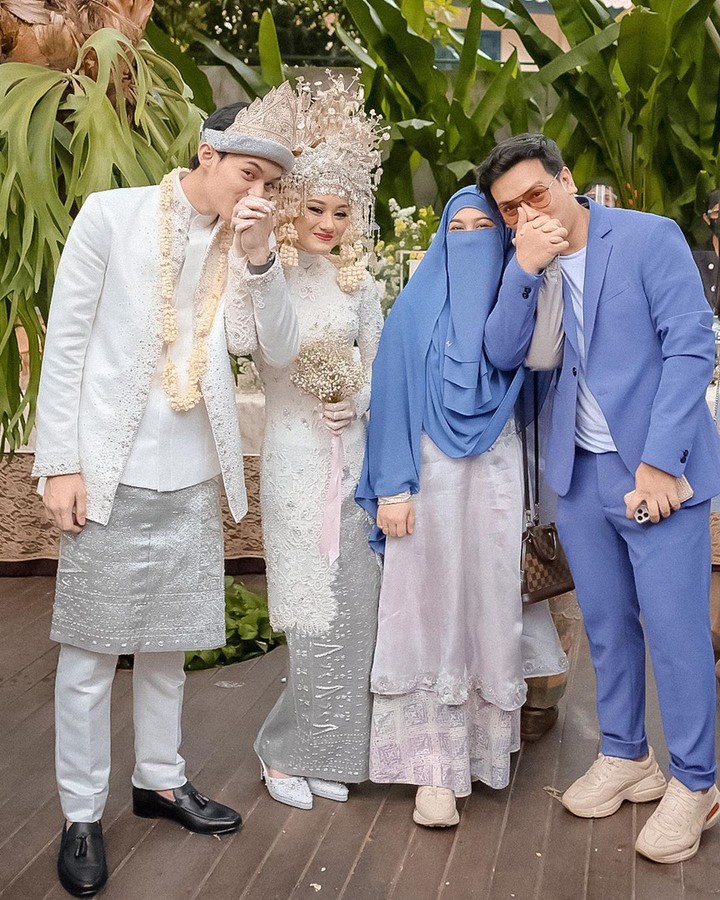 Kisahnya Cintanya Viral Intip 7 Momen Akad Nikah Dinda Hauw Dan Rey 