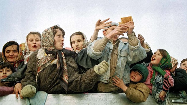 Tragedi Srebrenica kembali menjadi pembicaraan setelah kekejaman Rusia di Bucha, Ukraina, disebut mirip dengan pembantaian terburuk era modern itu.