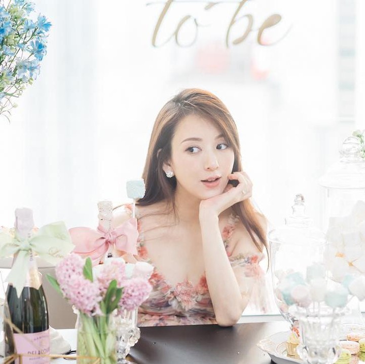 <p>Moka Fang adalah model asal China, Bunda. (Foto: Instagram @mokafy)</p>
