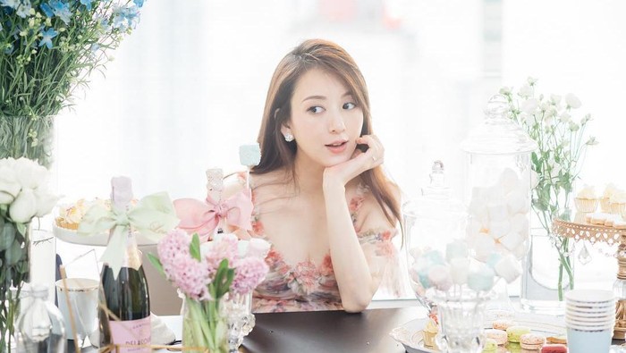 Istri Aaron Kwok