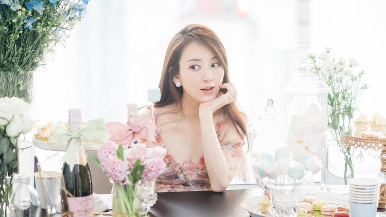 Istri Aaron Kwok