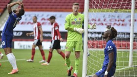 FOTO: Chelsea Terbantai, Empat Besar Liga Inggris Ramai