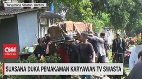 VIDEO: Suasana Duka Pemakaman Karyawan TV Swasta