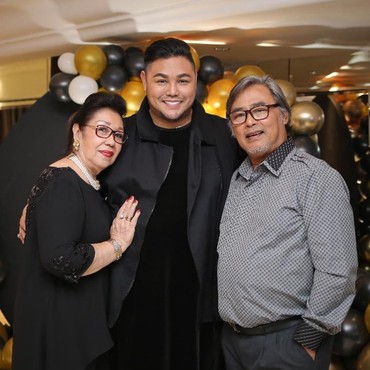 Potret Artis FTV HH yang Terlibat Prostitusi hingga Pemakaman Ayah Igun