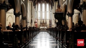 Misa Malam Natal Katedral Jakarta Ajak Umat Tak Egois