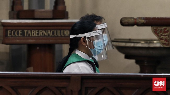 Satgas Covid-19 Nasional meminta keselamatan dan keamanan jemaat saat ibadah natal jadi prioritas semua pihak.