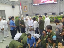 DOB Disetujui Bupati-DPRD, Warga Cianjur Selatan Sujud Syukur
