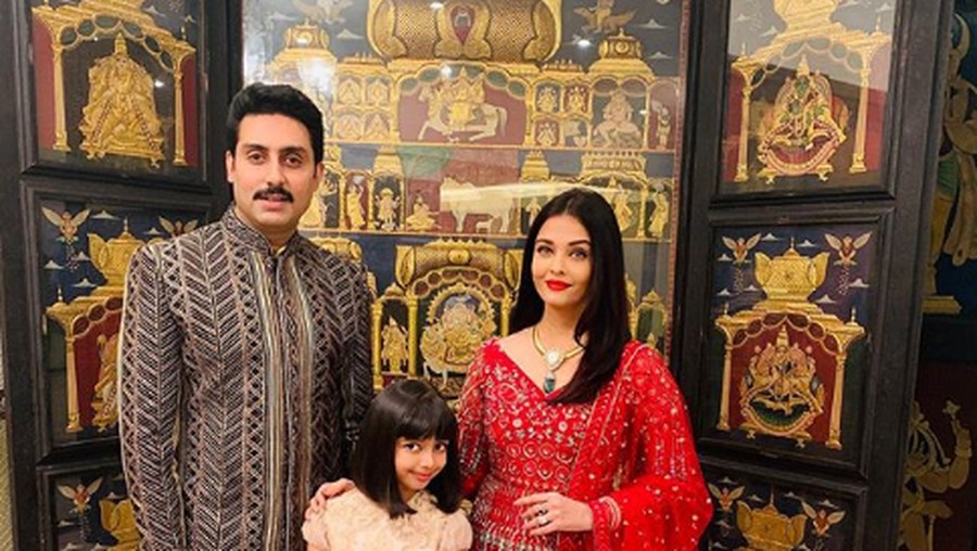 Aishwarya Rai dan putrinya Aaradhya Bachchan