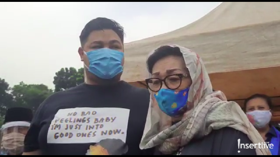 Ayah Ivan Gunawan Dimakamkan Satu Area dengan Mendiang Anak