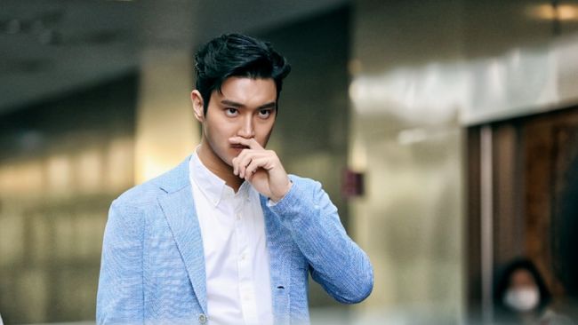 Anggota boyband Super Junior, Choi Siwon, mengirimkan doa untuk semua korban yang meninggal dunia akibat gempa bumi di Sulawesi Barat sepanjang pekan ini.
