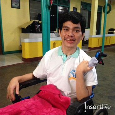 Kehidupan Pilu Vokalis Elkasih yang Stroke dan Tinggal di Panti Jompo