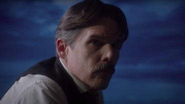 img-title Ethan Hawke Perankan Nikola Tesla di Film Biografi 'Tesla'