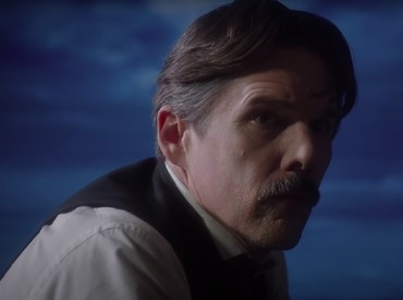 img-title Ethan Hawke Beryukur Leonardo DiCaprio Dapat Peran Jack di 'Titanic'