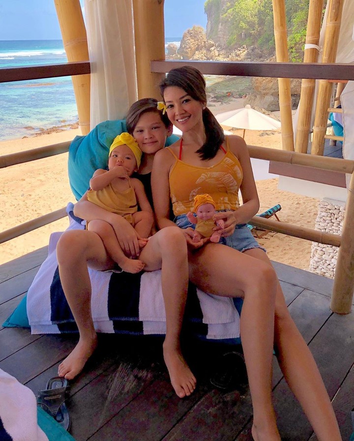 Farah Quinn dan Anak-anaknya