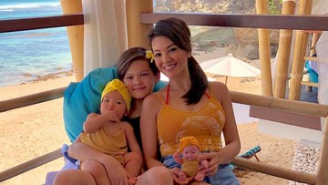 KEHIDUPAN FARAH QUINN SETELAH BERCERAI DARI CARSON