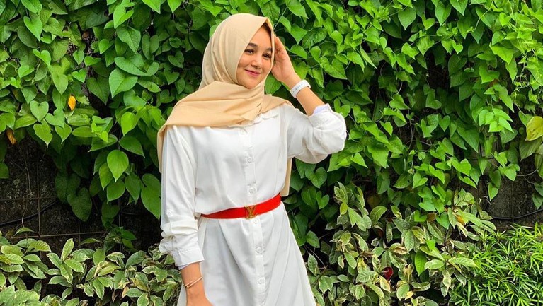 Hana Hanifah Hana Hanifah