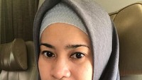 <p>Nah kalau ini potret Ikke dengan make up yang tipis, masih tetap cantik kan? (Foto: Instagram @ikkenurjanah0518)</p>
