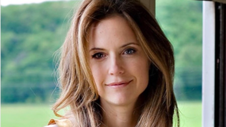 Kelly Preston