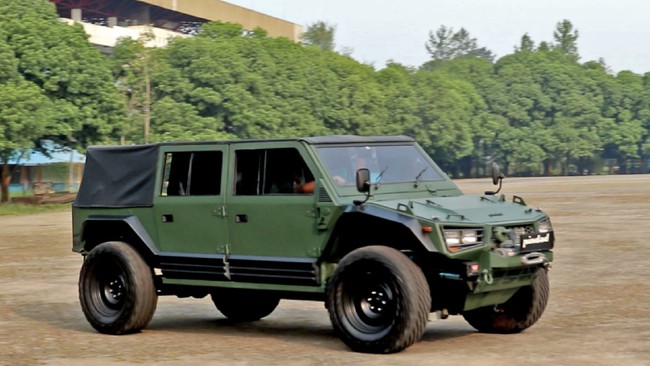 rantis 4x4, maung, pindad