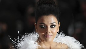 Positif Corona, Aishwarya Rai Dilarikan ke RS di Mumbai
