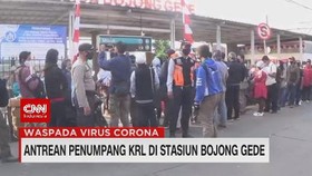 VIDEO: Antrean Penumpang KRL di Stasiun Bojong Gede