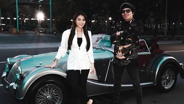 img-title Makna di Balik Cincin Berlian Atta Halilintar untuk Aurel Hermansyah