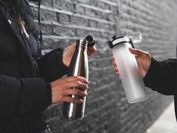 Ini Tips Cuci Botol Minum Agar Tak Jadi Sarang Bakteri