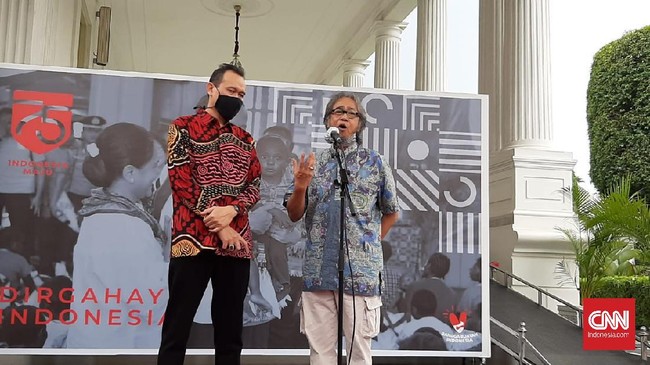 Butet Kertarajasa dan Cak Lontong usai bertemu Jokowi, Selasa (14/7)