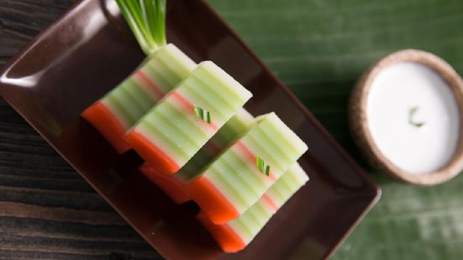 3 Resep Kue Lapis Tepung Beras yang Sederhana, Lembut dan Enak