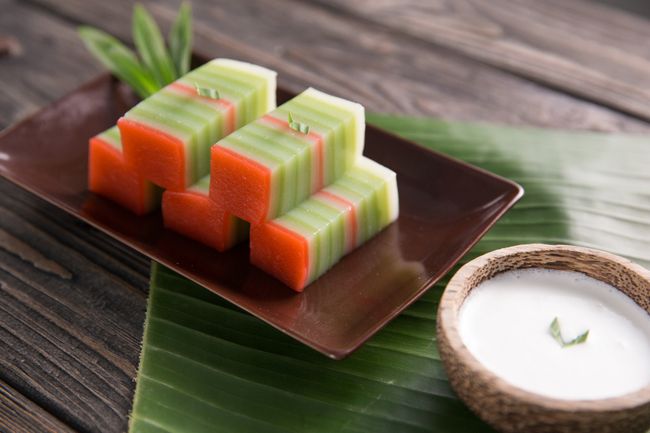 Cara Membuat Lapis Kukus Pandan, Kue Legit nan Cantik untuk Camilan Sore